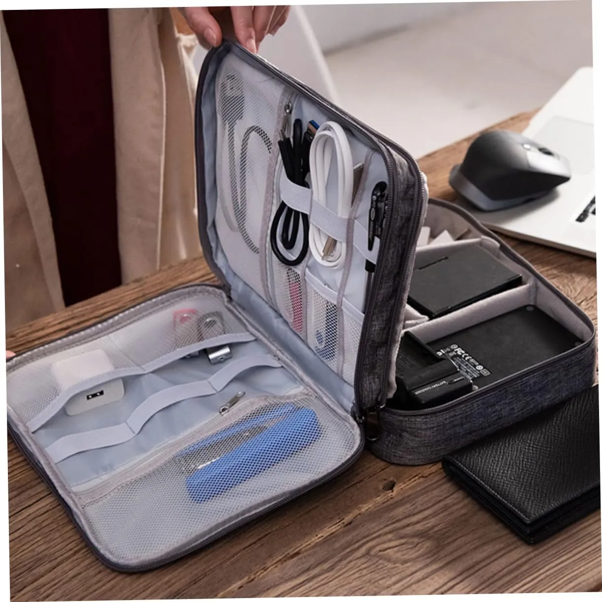 Cable Storage Bag Electronics Carrying Case 3 Separate Zones for Powerbank and Cables