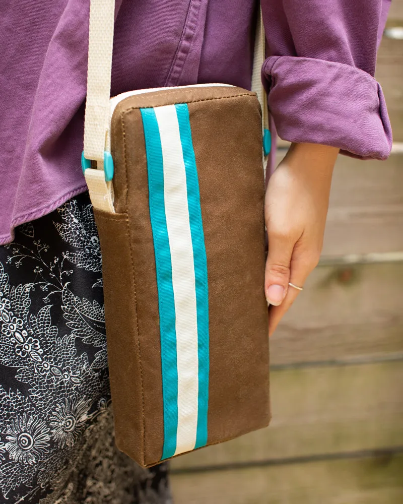 Canvas Shoulder Bag :: SLR 680/690