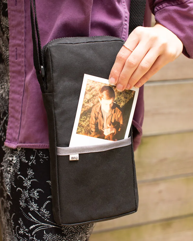 Canvas Shoulder Bag :: SLR 680/690