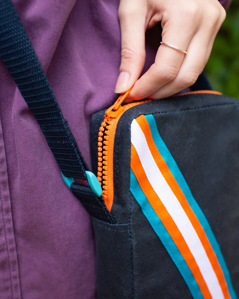 Canvas Shoulder Bag :: SX-70 Sonar