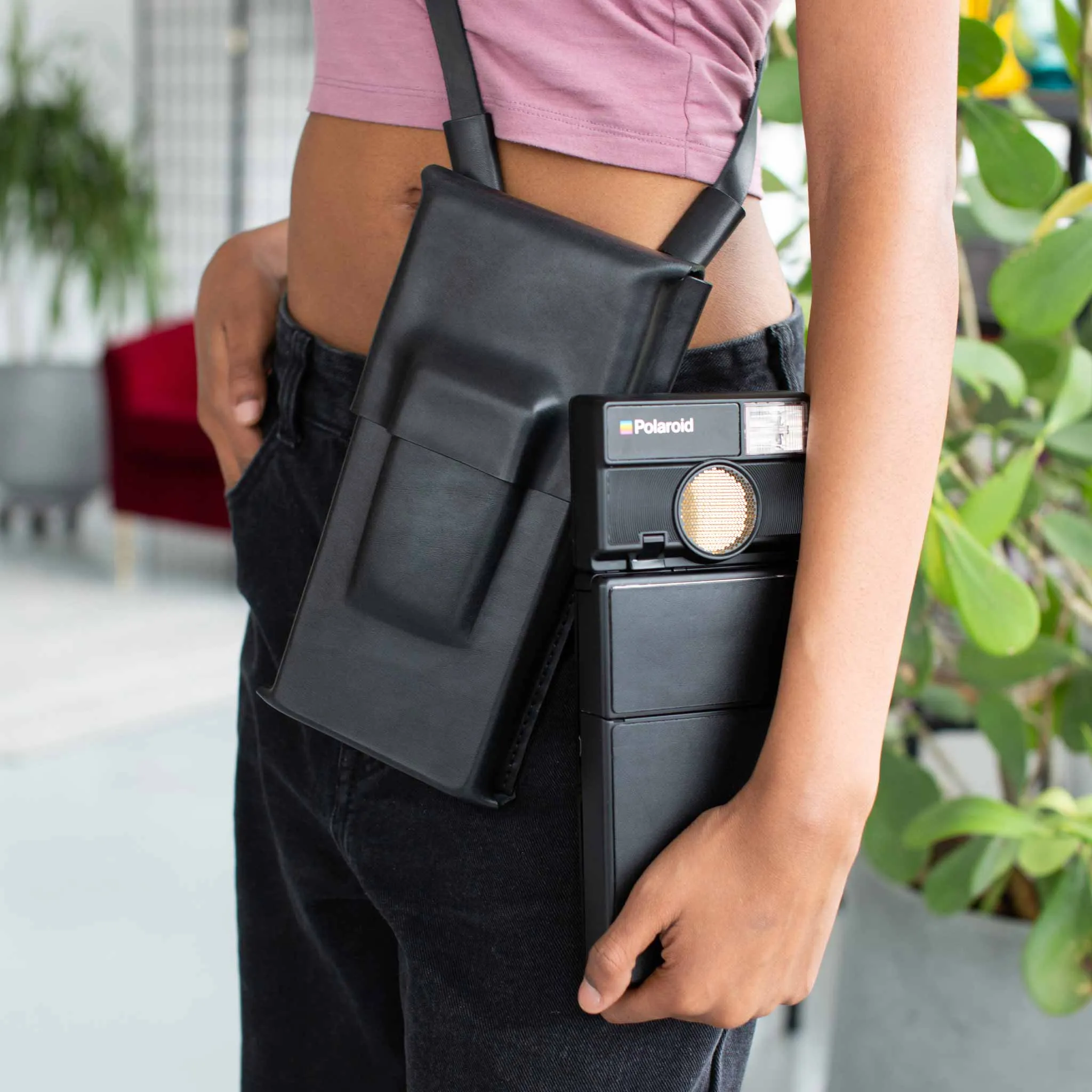 Leather Shoulder Case :: SLR 680