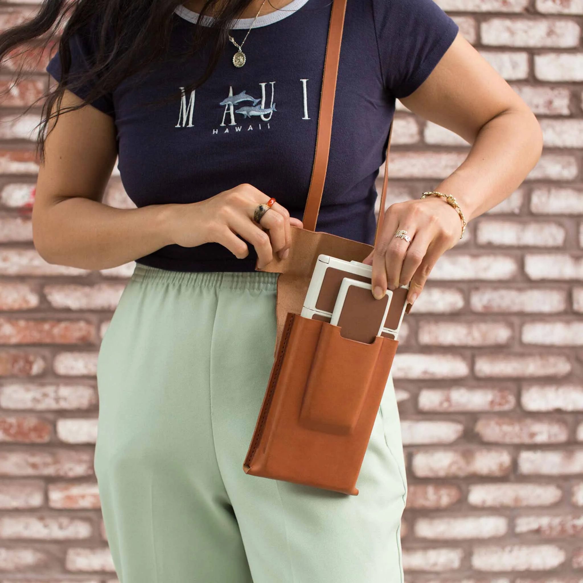 Leather Shoulder Case :: SX-70